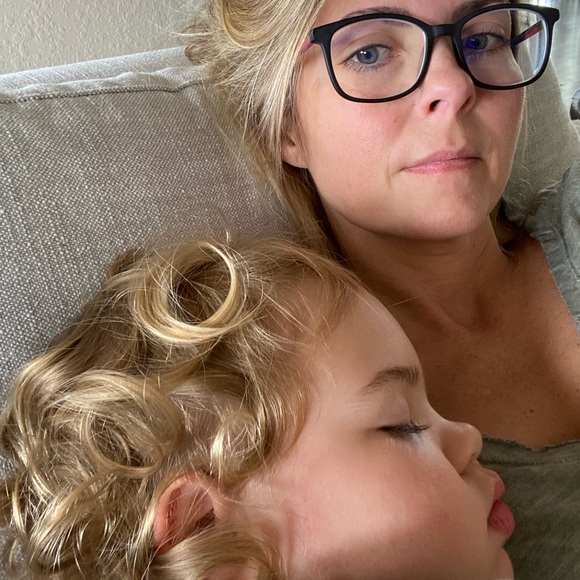 Meet your Posher, Shawna - Picture 1 of 1